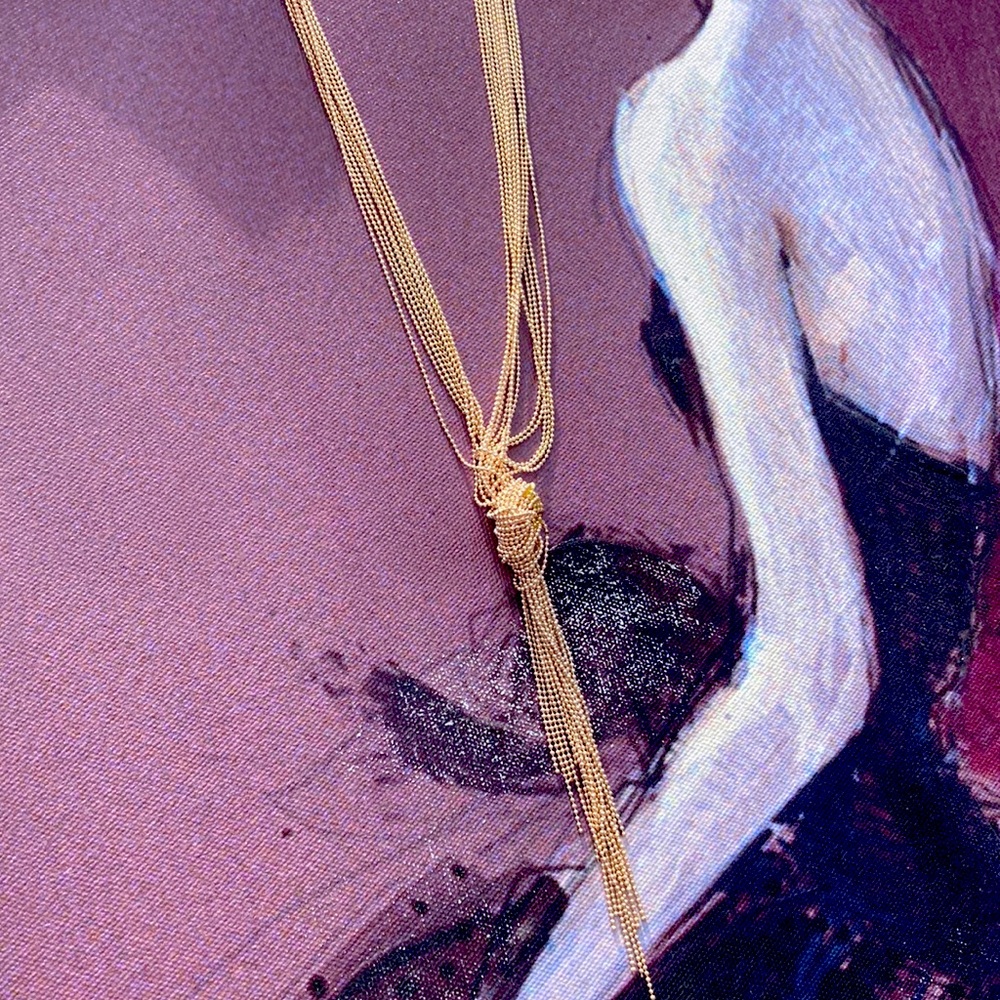 Knot necklace